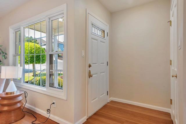 3709 Kenwood Avenue, San Mateo CA: https://media.crmls.org/mediaz/27bb3ddc-05d6-464d-aeea-9706d95bd1d8.jpg