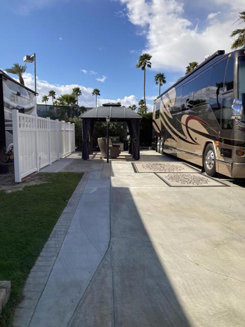 69411 Ramon Road, Cathedral City CA: https://media.crmls.org/mediaz/27bbb2ed-f13e-4072-952a-40e1d847b9cd.jpg