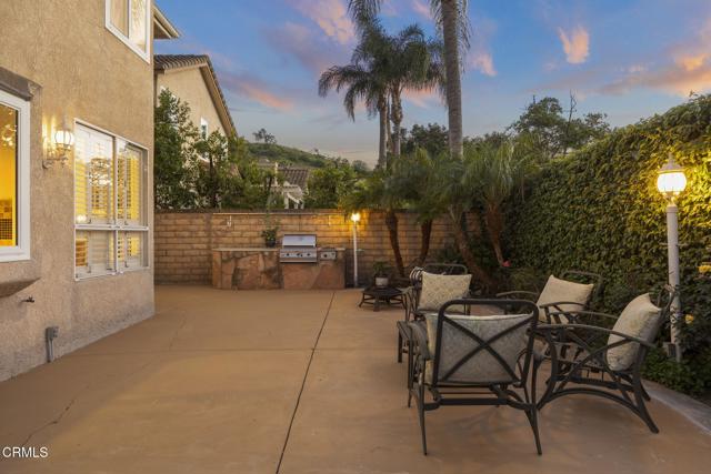 Detail Gallery Image 8 of 53 For 445 Cremona Way, Oak Park,  CA 91377 - 4 Beds | 3 Baths