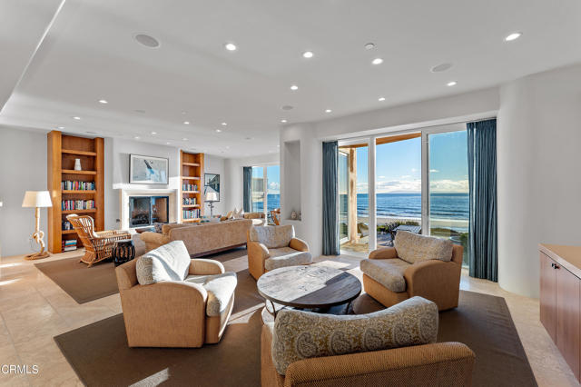 2956 Solimar Beach Drive Drive, Ventura CA: https://media.crmls.org/mediaz/27bcce35-18fd-4e28-97ab-b7c9220a2711.jpg