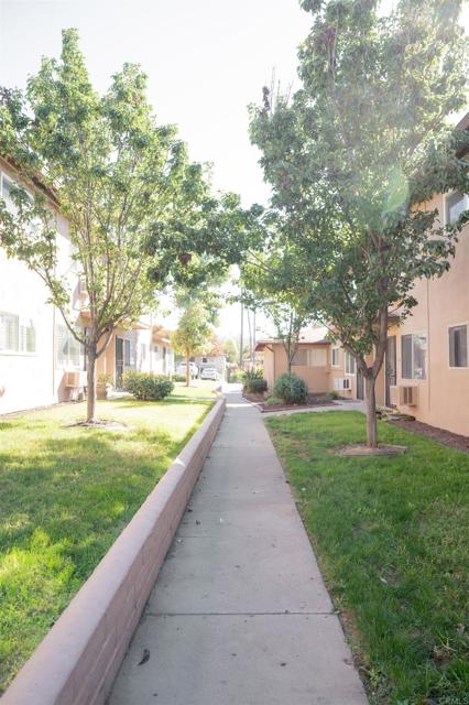 Detail Gallery Image 4 of 33 For 9731 Winter Gardens Blvd #57,  Lakeside,  CA 92040 - 1 Beds | 1 Baths