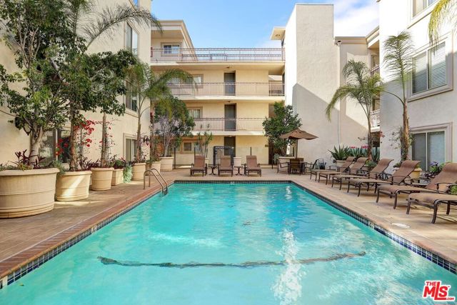 141 S Clark Drive, West Hollywood CA: https://media.crmls.org/mediaz/27bd8754-57f8-4bf2-8e14-b64953135051.jpg