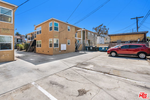 2743 Redondo Boulevard, Los Angeles, California 90016, ,Multi-Family,For Sale,Redondo,24458287