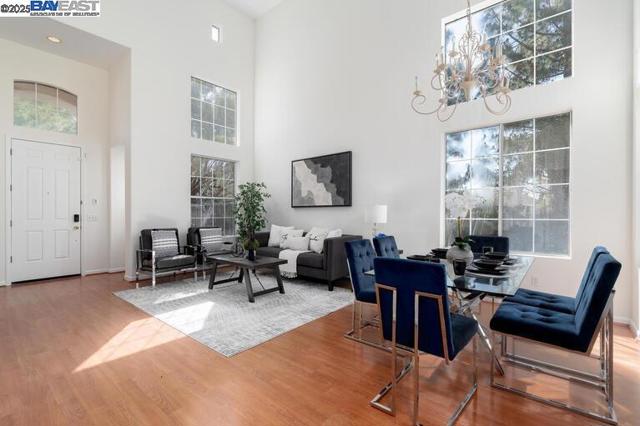 Image 5 of 46 For 220 Bridgehead Ln