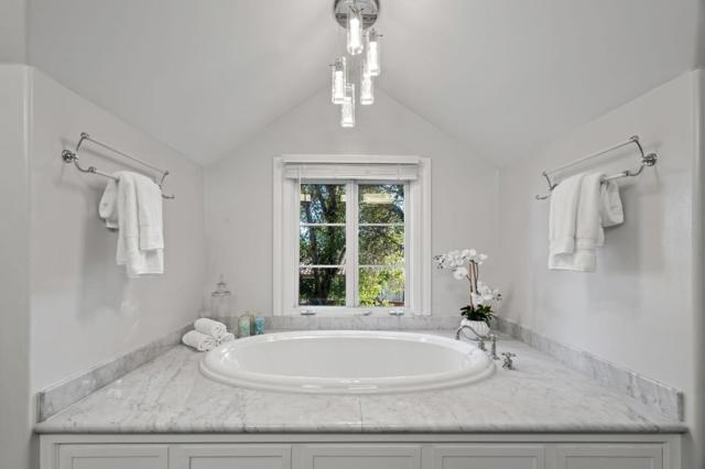 19050 Camino Barco, Saratoga CA: https://media.crmls.org/mediaz/27bfd569-d0a3-40d2-97c5-27e82d14970f.jpg