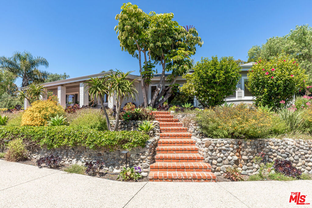 28901 Boniface Drive — Ranch