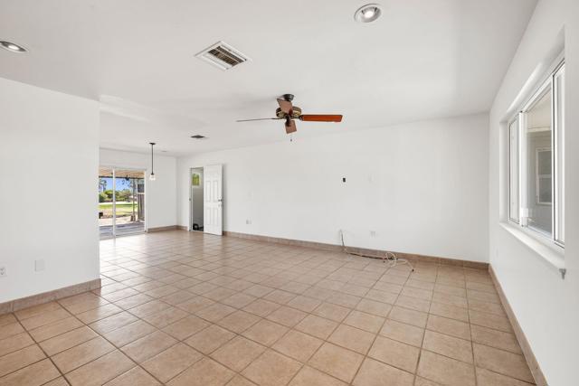 42660 Wisconsin Avenue, Palm Desert CA: https://media.crmls.org/mediaz/27c1eb8f-6ae7-436a-aad7-1109d0916466.jpg