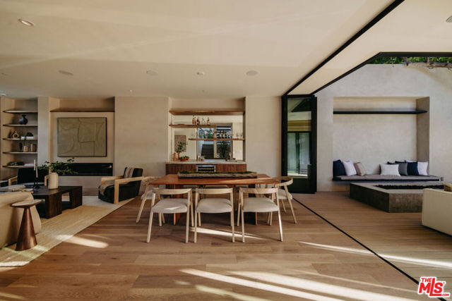 3440 Cattaraugus Avenue, Culver City CA: https://media.crmls.org/mediaz/27c21294-b72e-4757-8070-cf88b6e0f686.jpg