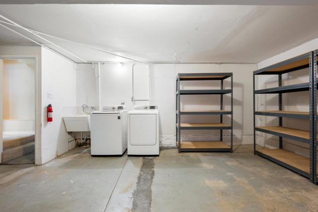 139 Santa Paula Drive, Daly City CA: https://media.crmls.org/mediaz/27c28b2e-eedb-4f58-becd-fc7661fc1885.jpg