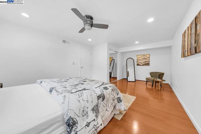 48346 Cottonwood St, Fremont CA: https://media.crmls.org/mediaz/27c36b74-b9d5-4fb1-8e29-c8007ee71149.jpg