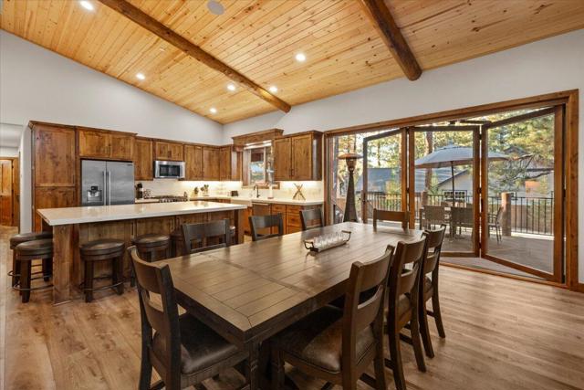 41562 Stone Bridge Road, Big Bear CA: https://media.crmls.org/mediaz/27c3b21a-104c-49dd-ab81-023bfefb1124.jpg