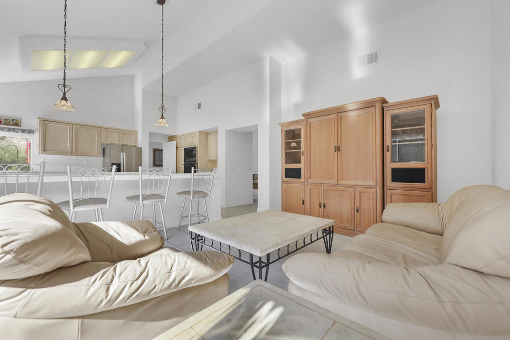 MLS #219138586DA image #16