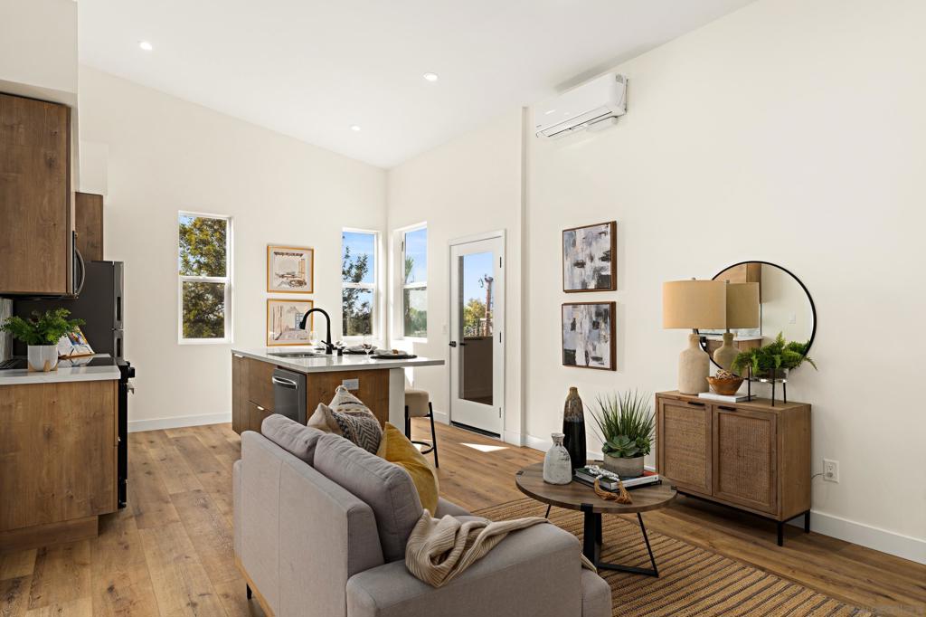 MLS #250040216SD image #14