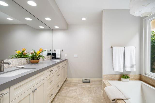44986 Saint Helena Court, Indian Wells, CA 92210