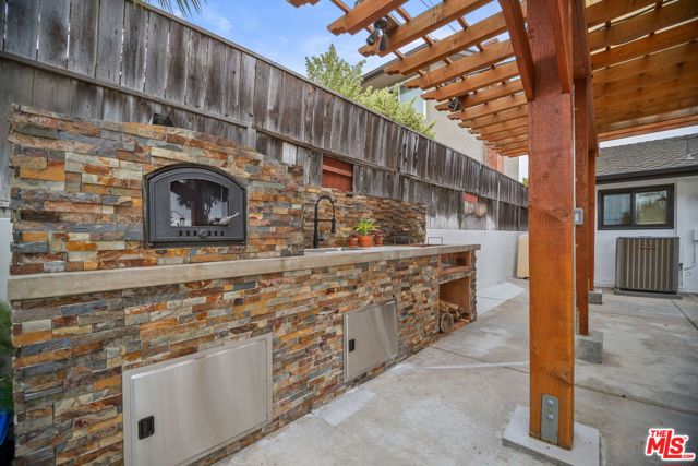 6923 Willowtree Drive, Rancho Palos Verdes, California 90275, 5 Bedrooms Bedrooms, ,3 BathroomsBathrooms,Residential,For Sale,Willowtree,25539161