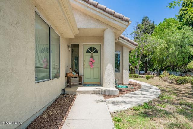 6564 La Cumbre Road, Somis CA: https://media.crmls.org/mediaz/27c62843-3407-40d5-8d9f-7965c414a0af.jpg