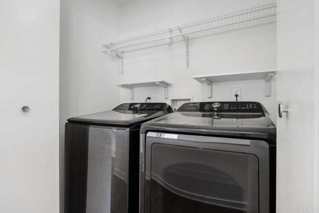 731 Valley Avenue, Solana Beach CA: https://media.crmls.org/mediaz/27c72dc4-ee44-4d9e-9dc0-d016c172fc7f.jpg