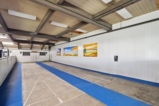 1215 Anchors Way Drive, Ventura CA: https://media.crmls.org/mediaz/27c84686-1cff-44ab-b218-7be110a5a849.jpg