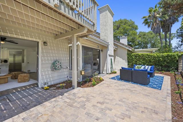 1894 Spyglass Cir, Vista CA: https://media.crmls.org/mediaz/27c85091-a065-4231-89c4-ddf7d75a4126.jpg