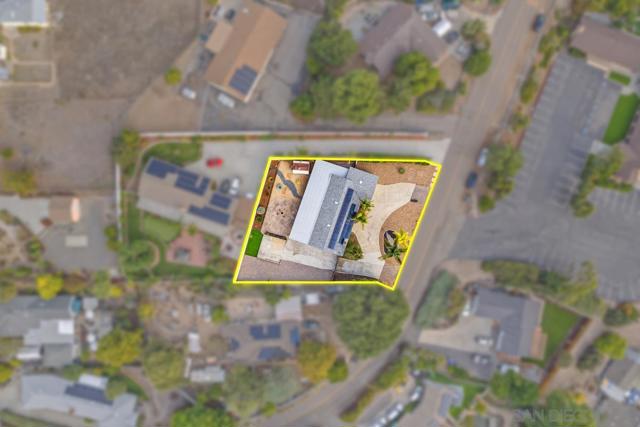 10190 Madrid Way, Spring Valley CA: https://media.crmls.org/mediaz/27c8737f-9880-486d-859f-e9e313744731.jpg