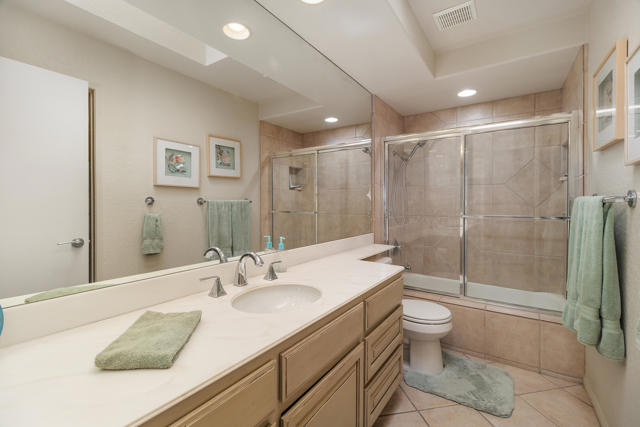 322 Villena Way, Palm Desert CA: https://media.crmls.org/mediaz/27c892dd-41d8-4a06-9e0b-d2a6adc0a343.jpg