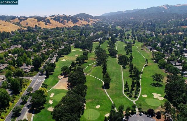 2155 Cactus Ct, Walnut Creek CA: https://media.crmls.org/mediaz/27c8ef34-f781-4ab0-9c78-db724e116475.jpg