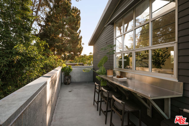 633 Santa Clara Avenue photo 27