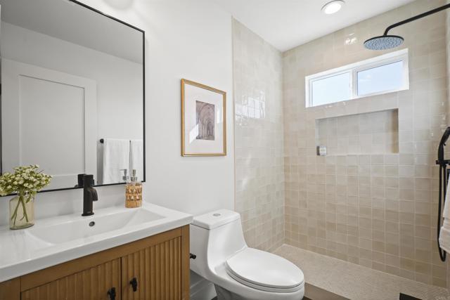 Detail Gallery Image 22 of 34 For 24611 Spadra Ln, Mission Viejo,  CA 92691 - 3 Beds | 4 Baths