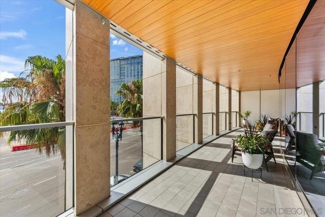 888 W E Street, San Diego CA: https://media.crmls.org/mediaz/27c9b8f2-ac17-4628-8355-8af02af8a654.jpg