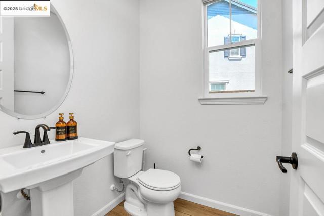 3007 Architect Ct, Vacaville CA: https://media.crmls.org/mediaz/27ca52cb-7235-488e-b83d-5567f0b993a9.jpg
