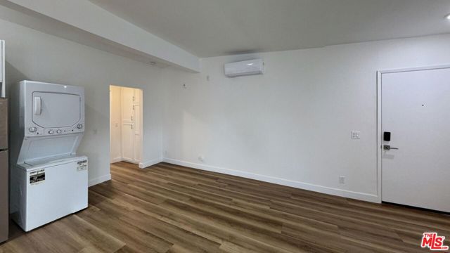 3630 Midvale Avenue, Los Angeles CA: https://media.crmls.org/mediaz/27caa29b-0751-46e6-80f6-e8a9e0a20953.jpg