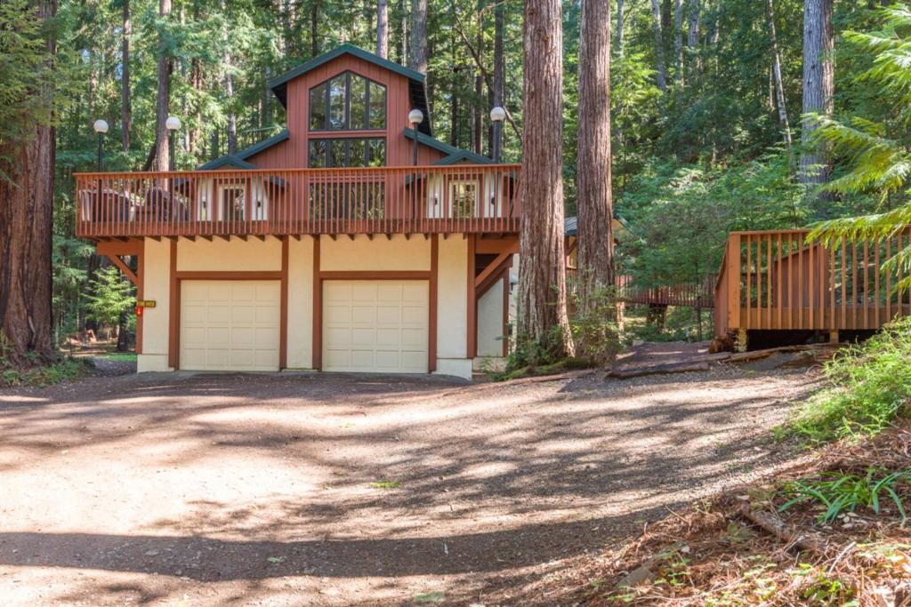 138 Back Road, La Honda, CA 94020