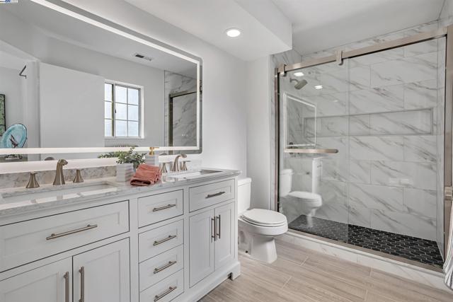 427 Summerwood Dr, Fremont CA: https://media.crmls.org/mediaz/27cb4e2e-1cbc-4cfc-a00f-09d8074eeec9.jpg