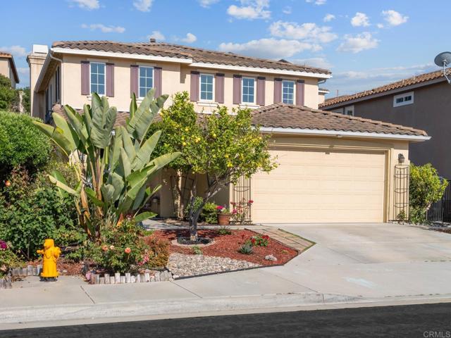 1176 Parkview Drive, Oceanside CA: https://media.crmls.org/mediaz/27cba18f-0990-4c68-9f65-875211fe1298.jpg