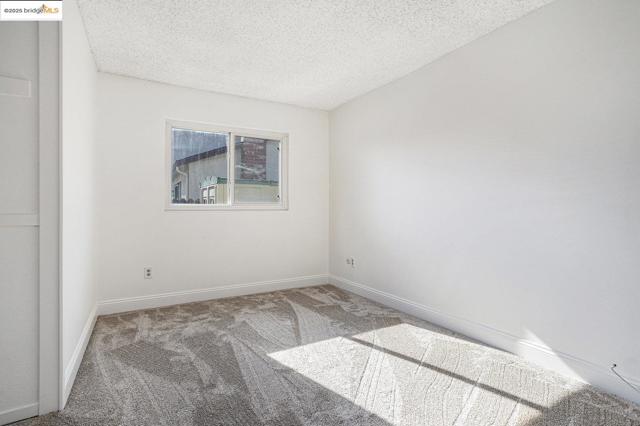 1916 Gamay DR, Oakley CA: https://media.crmls.org/mediaz/27ccd669-a7cb-468e-80b3-48cb3f8037e8.jpg