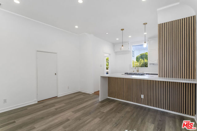 8818 Rangely Avenue, West Hollywood CA: https://media.crmls.org/mediaz/27cce4ba-5178-4e6f-9dbe-6b2e89a62d73.jpg