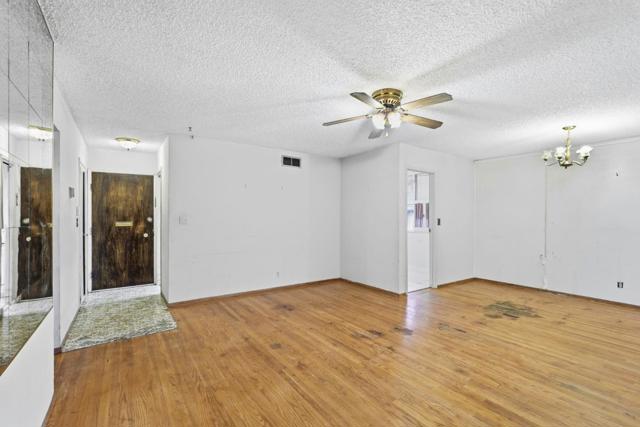 31047 Brae Burn Avenue, Hayward CA: https://media.crmls.org/mediaz/27cd1d8d-67b4-4a1f-87eb-954f8c1ec130.jpg