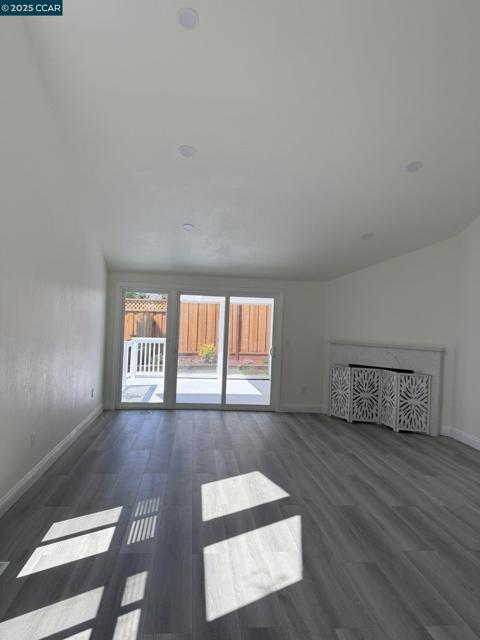 797 Orinda Ct, Fairfield CA: https://media.crmls.org/mediaz/27ce0522-828a-471d-9b7a-2cdbbc11bf97.jpg