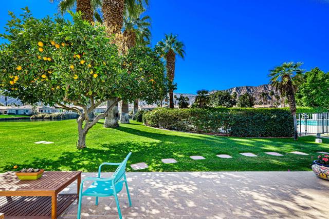 78038 Calle Norte, La Quinta CA: https://media.crmls.org/mediaz/27ce96ce-631d-4a3f-9137-4790d405dc2e.jpg