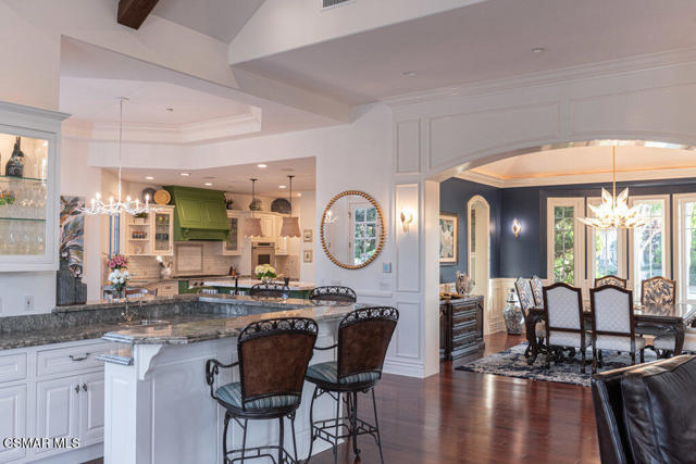 1816 Brittany Park Road, Camarillo CA: https://media.crmls.org/mediaz/27d0687f-f381-476b-87fa-ccb9e9ca84ef.jpg