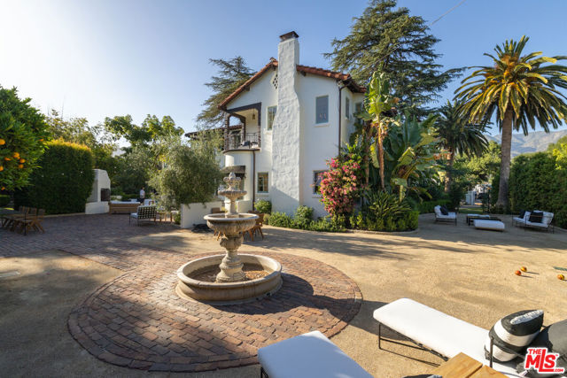 205 S Lomita Avenue, Ojai CA: https://media.crmls.org/mediaz/27d074d4-9a35-42b9-9fc1-1828bb57f679.jpg