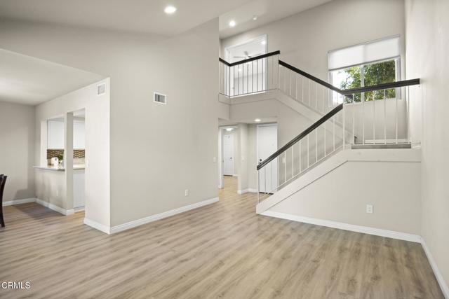 Detail Gallery Image 14 of 49 For 913 Tennyson Ln, Ventura,  CA 93003 - 3 Beds | 2/1 Baths