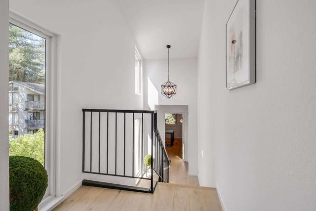 228 Sand Hill Circle, Menlo Park CA: https://media.crmls.org/mediaz/27d0b1a2-a2a7-47e0-880a-ce62cc71201d.jpg