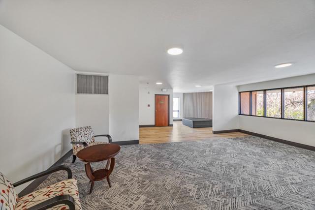58 N El Camino Real, San Mateo CA: https://media.crmls.org/mediaz/27d20cc0-6b8d-441f-83ec-86e504c412e9.jpg