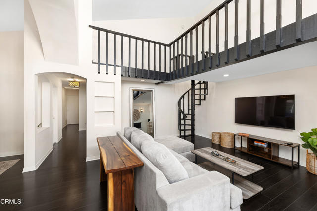 Detail Gallery Image 5 of 27 For 8231 Mason Ave #E,  Winnetka,  CA 91306 - 2 Beds | 2 Baths