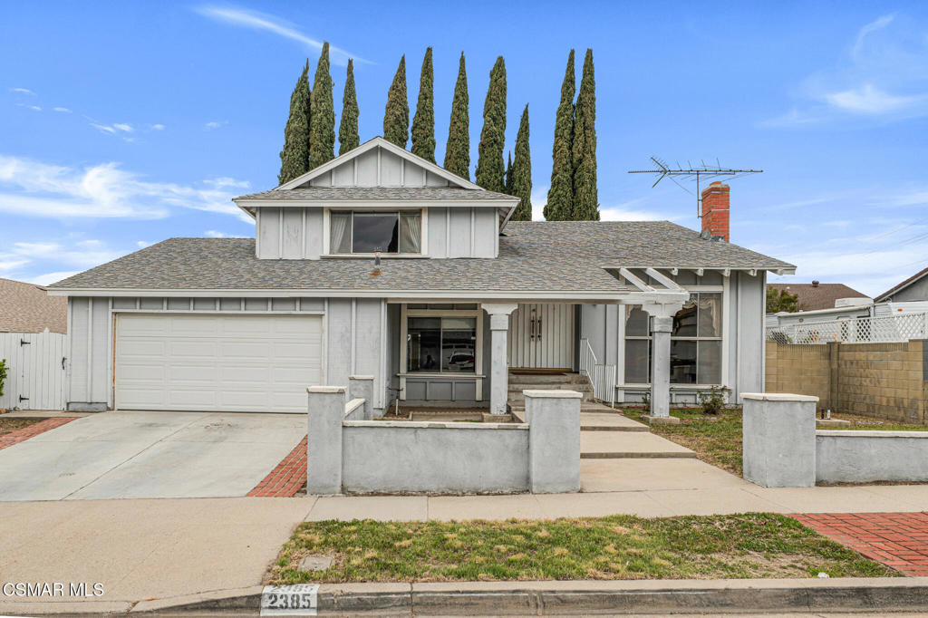 2385 N Justin Avenue