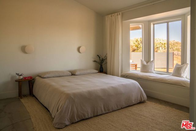 50950 Burns Canyon Road, Pioneertown CA: https://media.crmls.org/mediaz/27d43639-3c2b-45c9-a5a6-d45c0ccf52d5.jpg