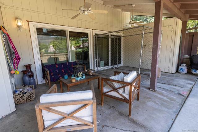 33212 Mill Creek Rd, Pauma Valley CA: https://media.crmls.org/mediaz/27d4881f-108f-4bd1-9ad4-ad2ed26f7582.jpg