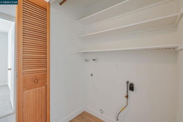 1335 Kenwal Rd, Concord CA: https://media.crmls.org/mediaz/27d4e399-5af7-4696-aed6-304aa83185bf.jpg