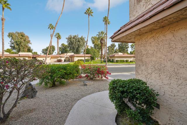 68559 Paseo Real, Cathedral City CA: https://media.crmls.org/mediaz/27d5b1b6-5033-4d95-9834-1ba12bf7d2cb.jpg